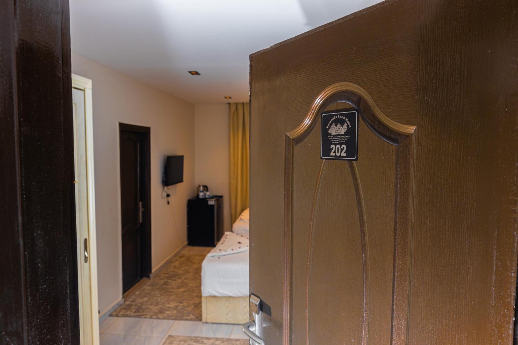 Pyramids Land Palace Kafrat al Jabal Екстер'єр фото