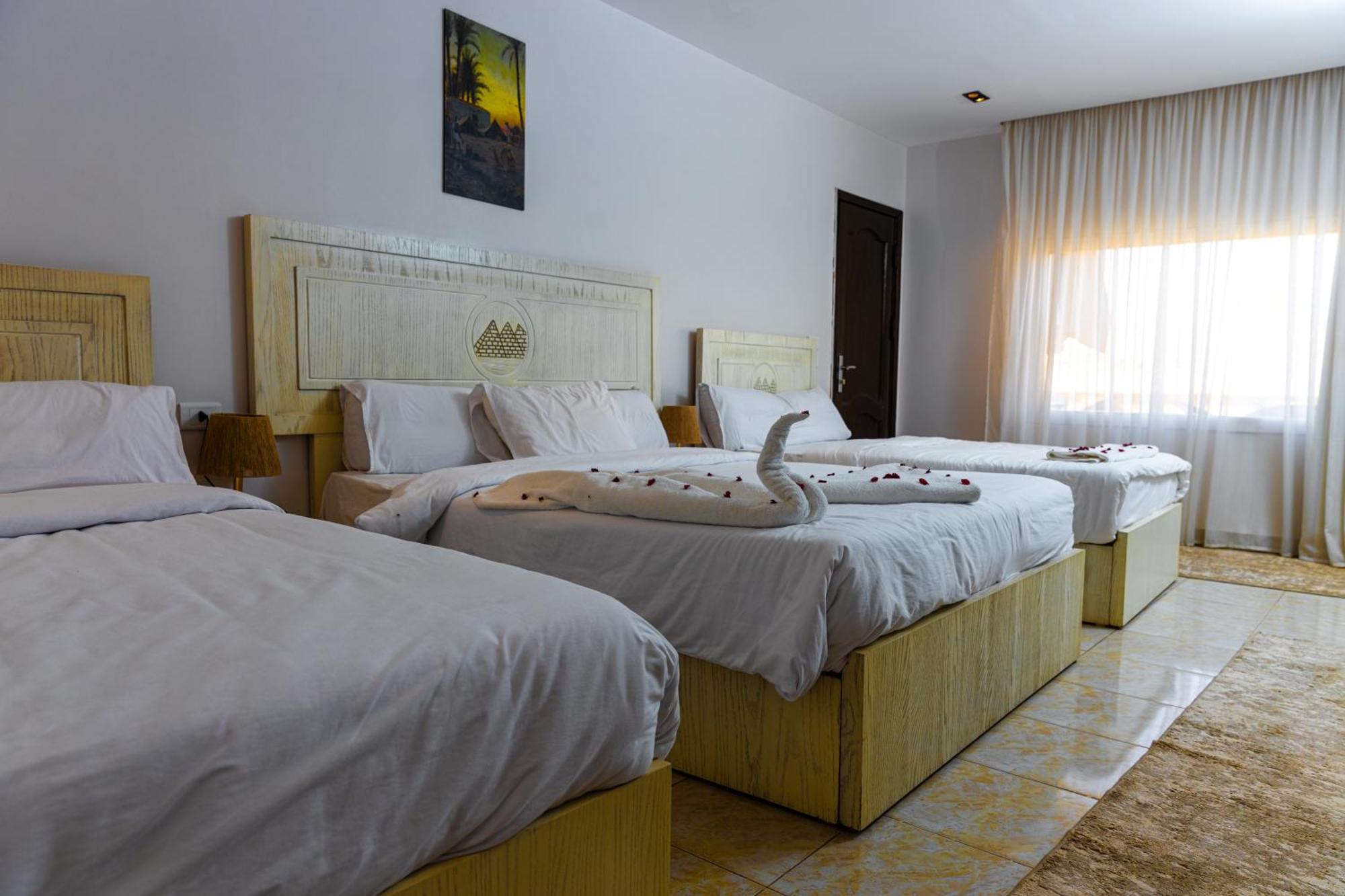 Pyramids Land Palace Kafrat al Jabal Екстер'єр фото
