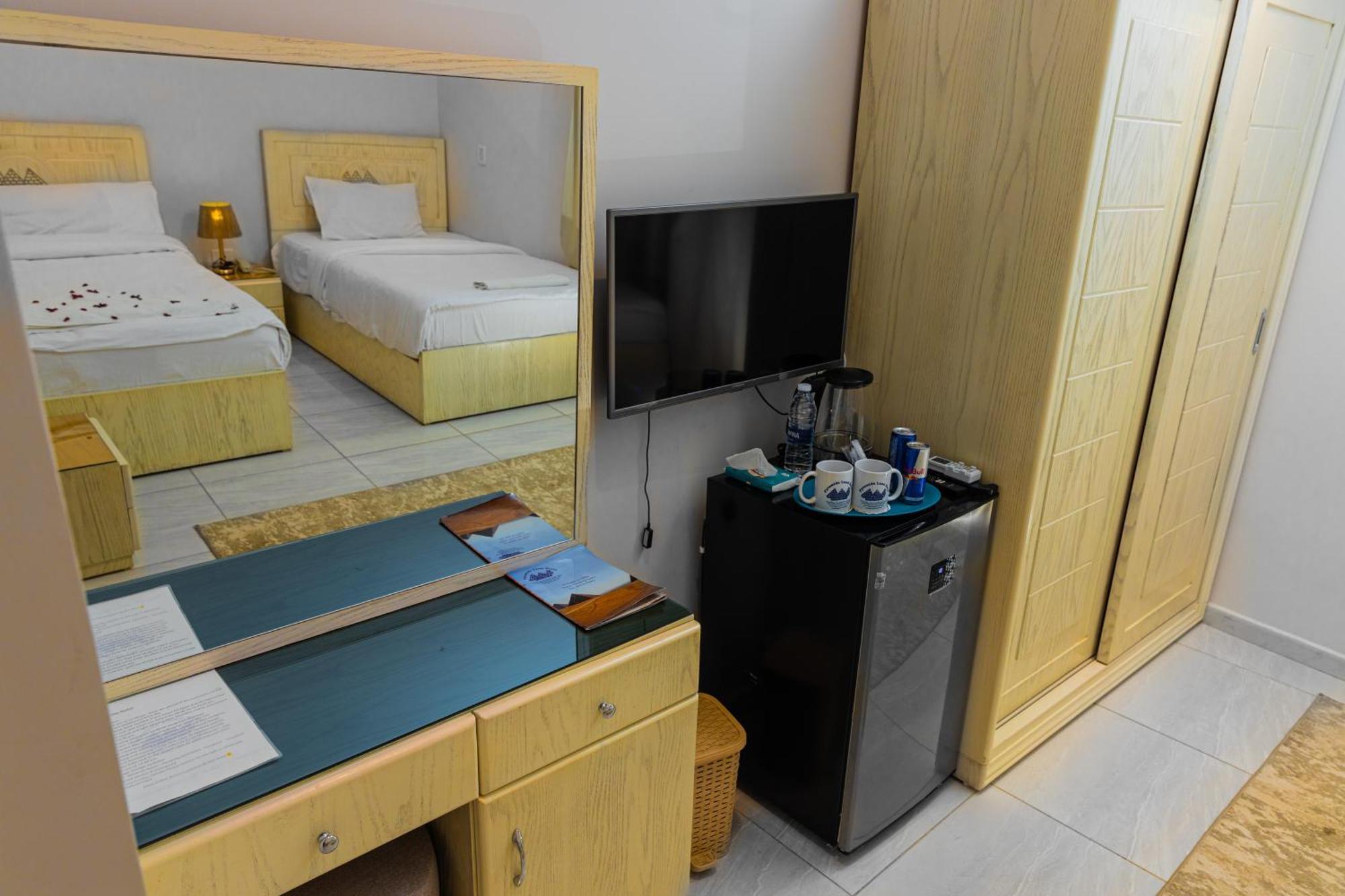 Pyramids Land Palace Kafrat al Jabal Екстер'єр фото